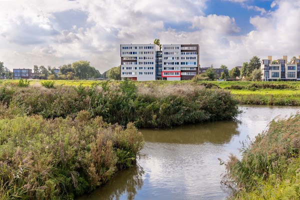 Heerlijk ruim 3-kamer appartement gelegen aan de polder met panoramisch uitzicht